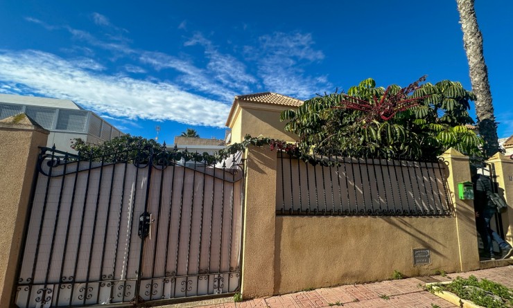 Sale - Townhouse - Torrevieja - Nueva Torrevieja - Aguas Nuevas