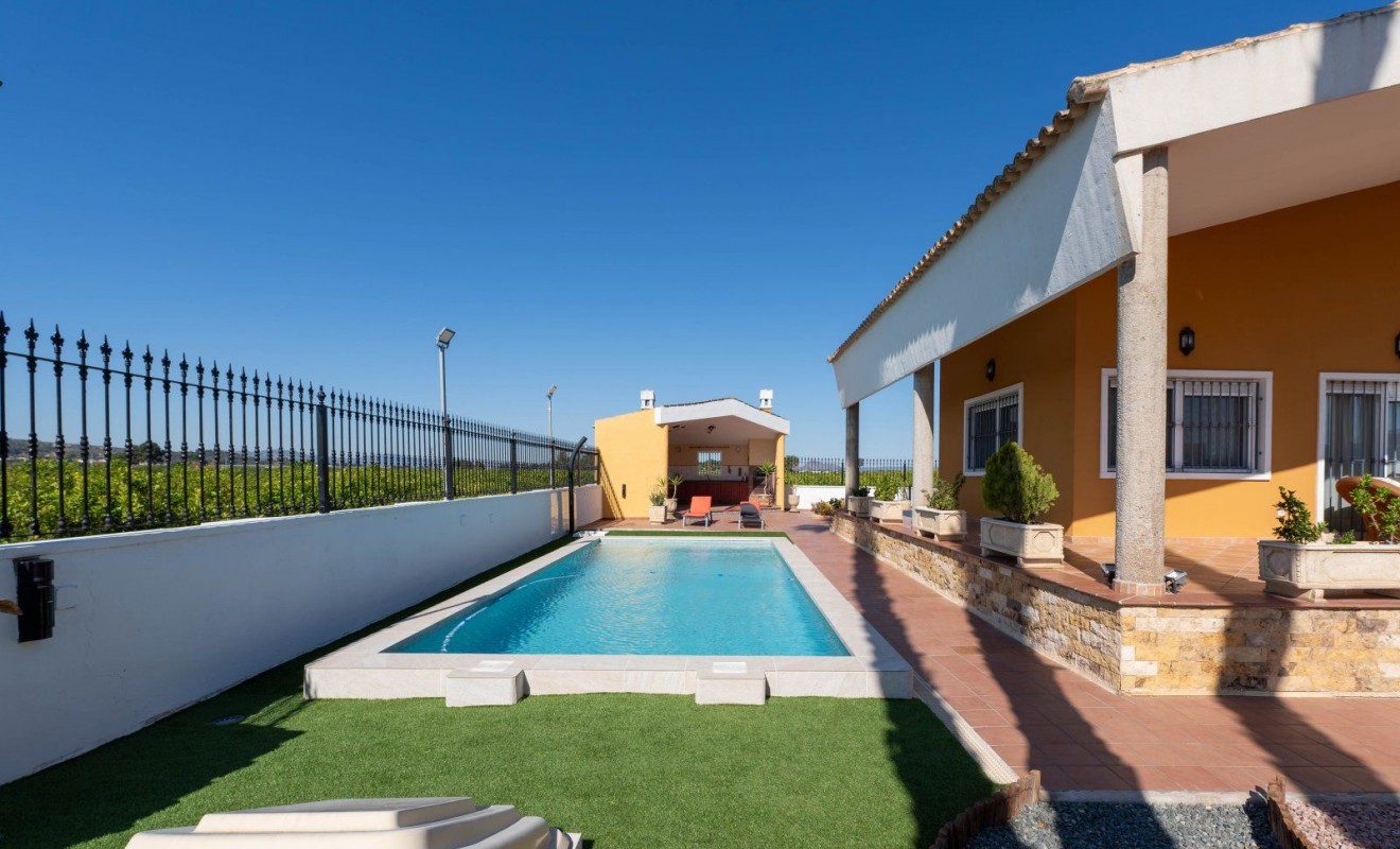 Sale - Villa - Orihuela - Correntías Medias