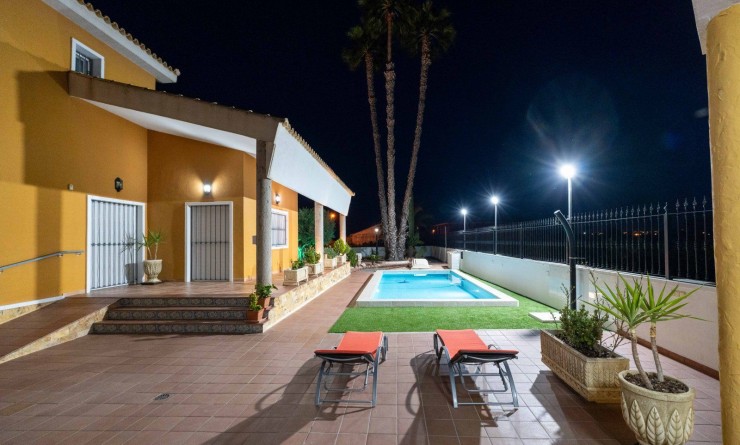 Sale - Villa - Orihuela - Correntías Medias