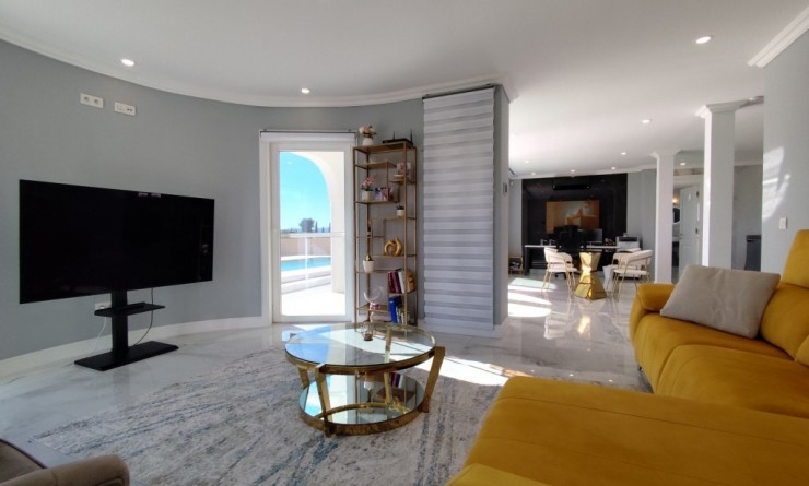 Sale - Villa - El Mudamiento