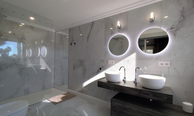 Sale - Villa - El Mudamiento