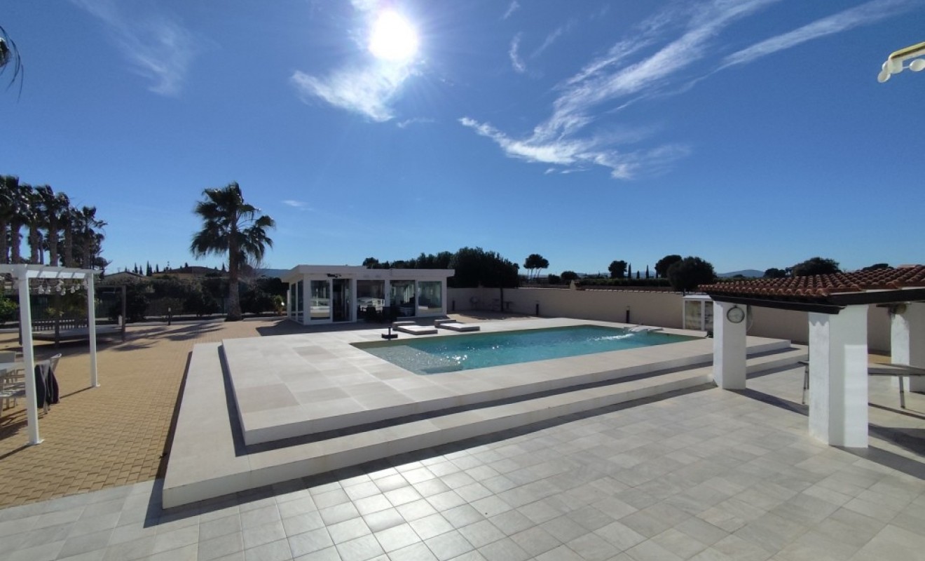 Sale - Villa - El Mudamiento