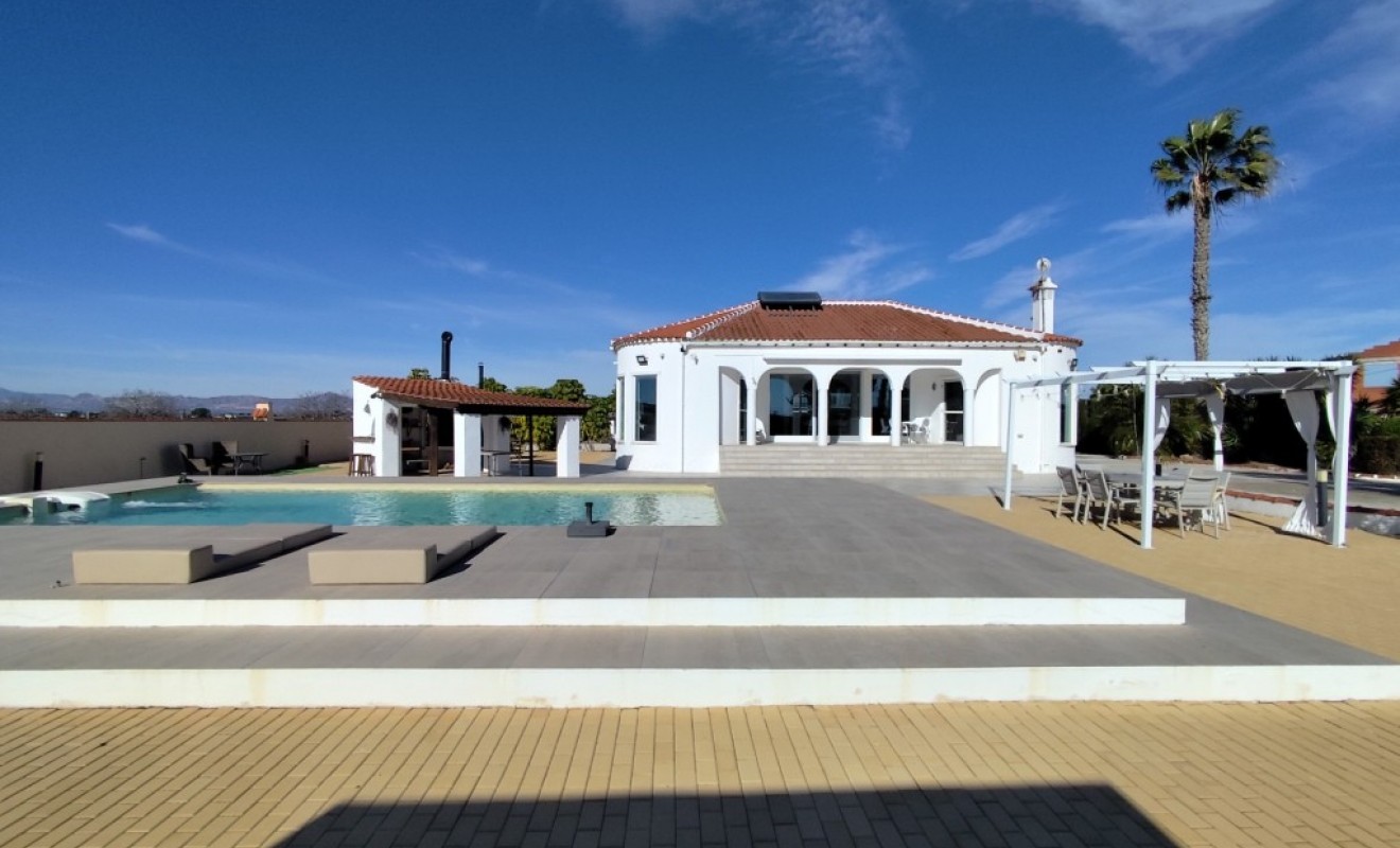 Sale - Villa - El Mudamiento