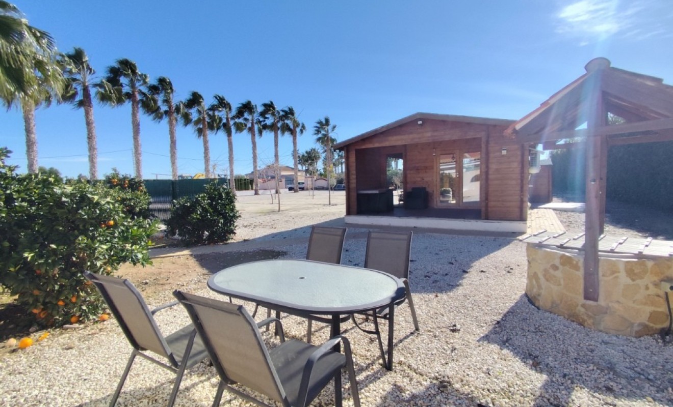 Sale - Villa - El Mudamiento