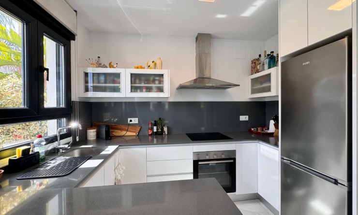 Wederverkoop - Herenhuis - Polop