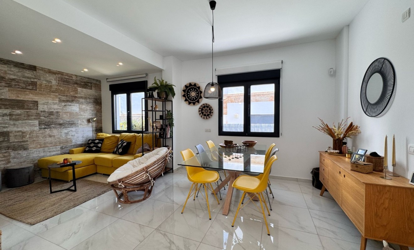 Wederverkoop - Herenhuis - Polop