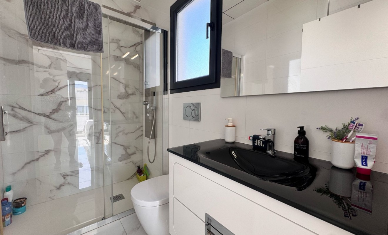 Wederverkoop - Herenhuis - Polop