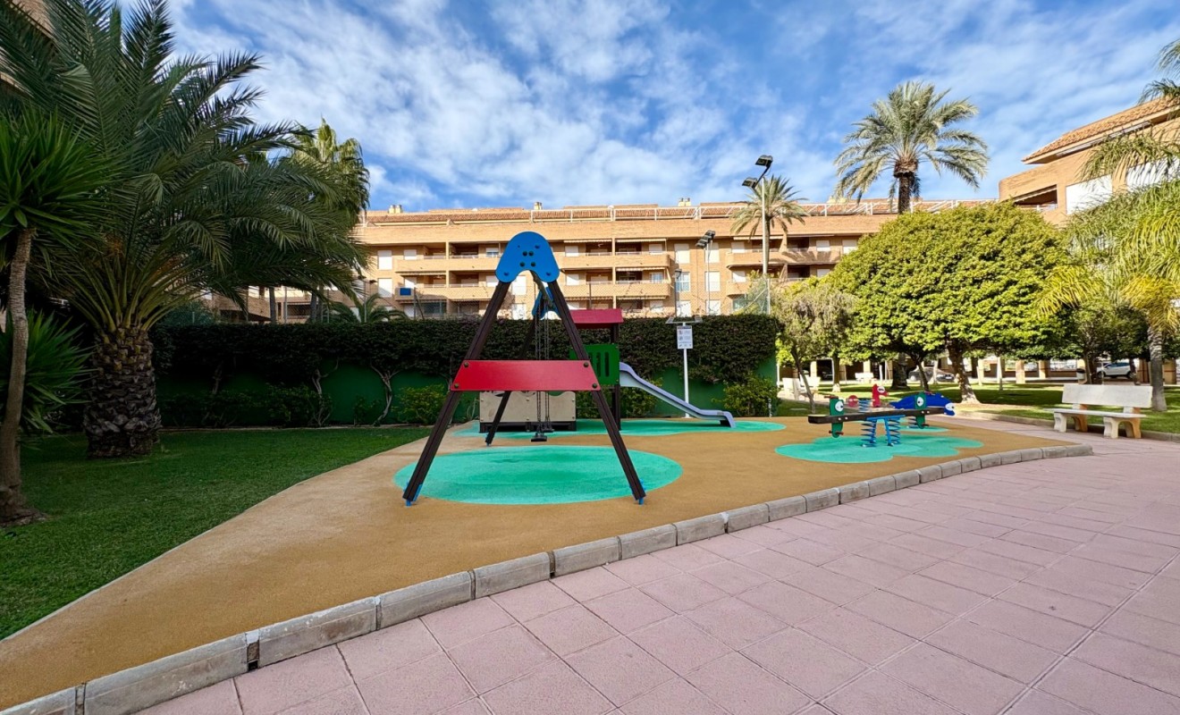 Sale - Apartment / flat - Denia - Port