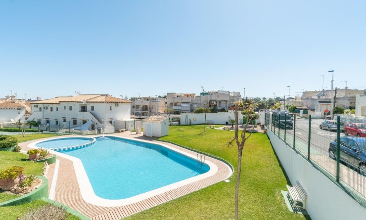 Sale - Bungalow - Torrevieja - Los balcones