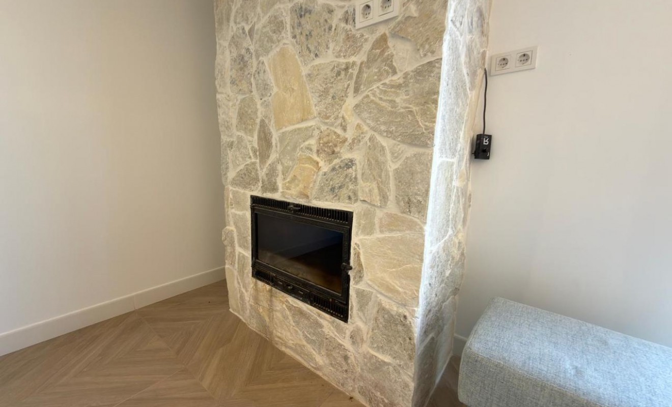 Revente - Plot - Algorfa