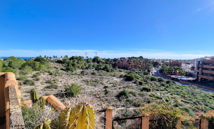 Sale - Apartment / flat - Orihuela Costa - Villamartín