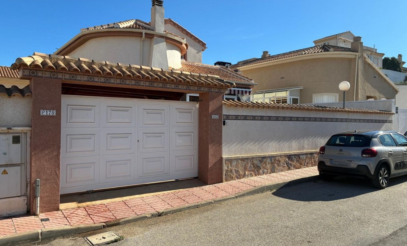 Sale - Detached villa - Rojales