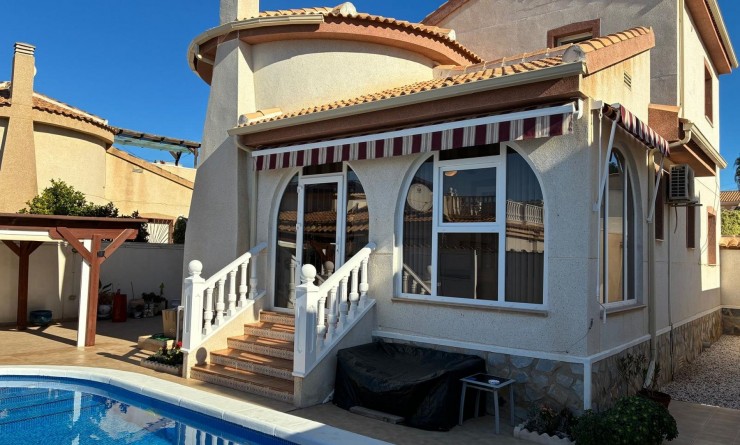 Sale - Detached villa - Rojales