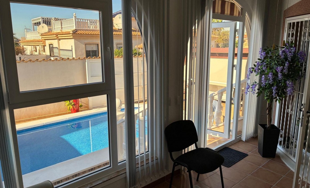 Sale - Detached villa - Rojales