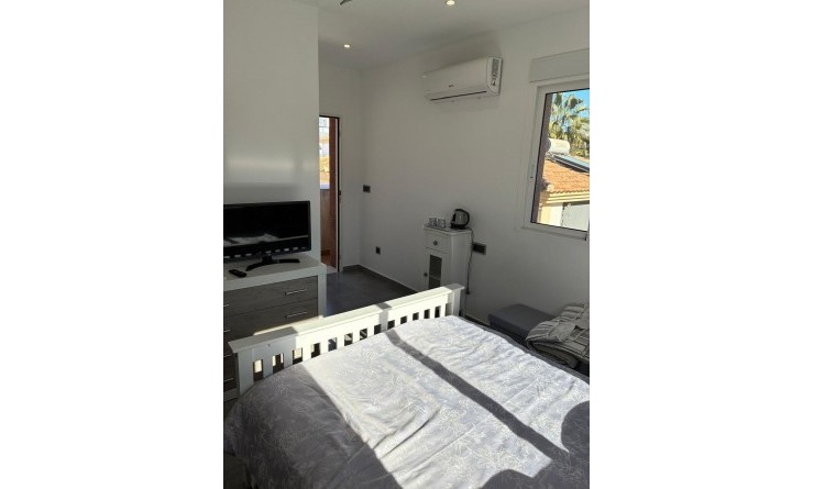 Sale - Detached villa - Rojales