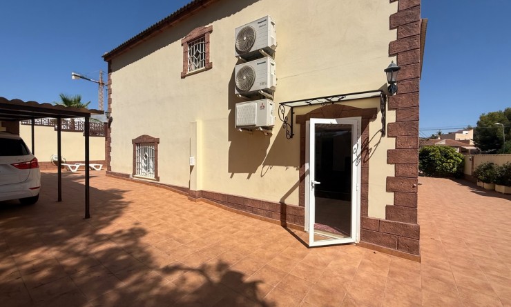 Wederverkoop - detached_house - Torrevieja - Costa Blanca Sur