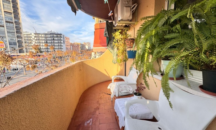 Wederverkoop - Apartment / flat - Benidorm - Levante