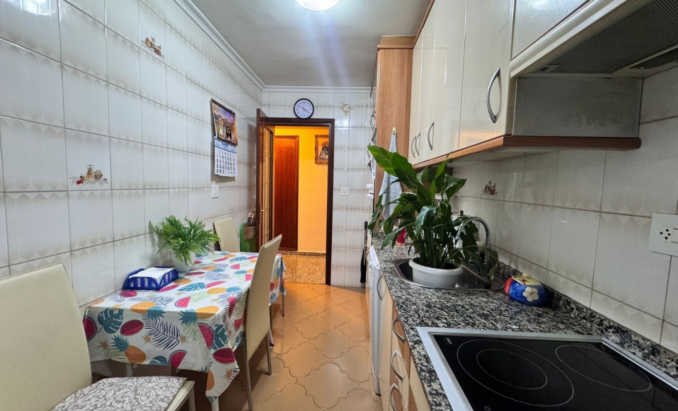 Wederverkoop - Apartment / flat - Benidorm - Levante