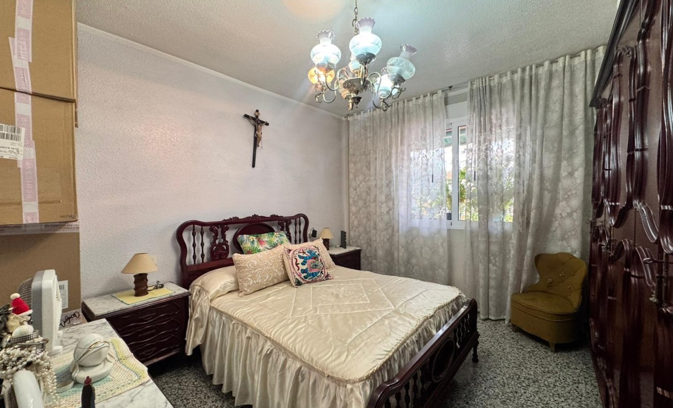 Wederverkoop - Apartment / flat - Benidorm - Levante