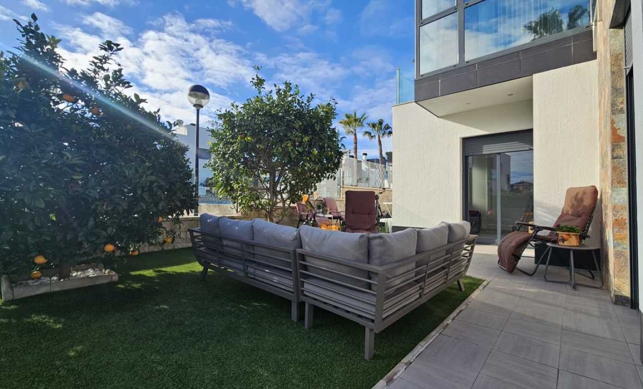 Sale - Villa - Orihuela Costa