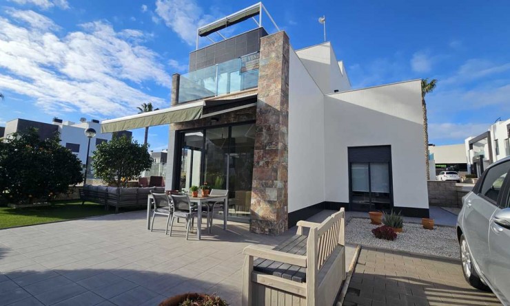 Sale - Villa - Orihuela Costa