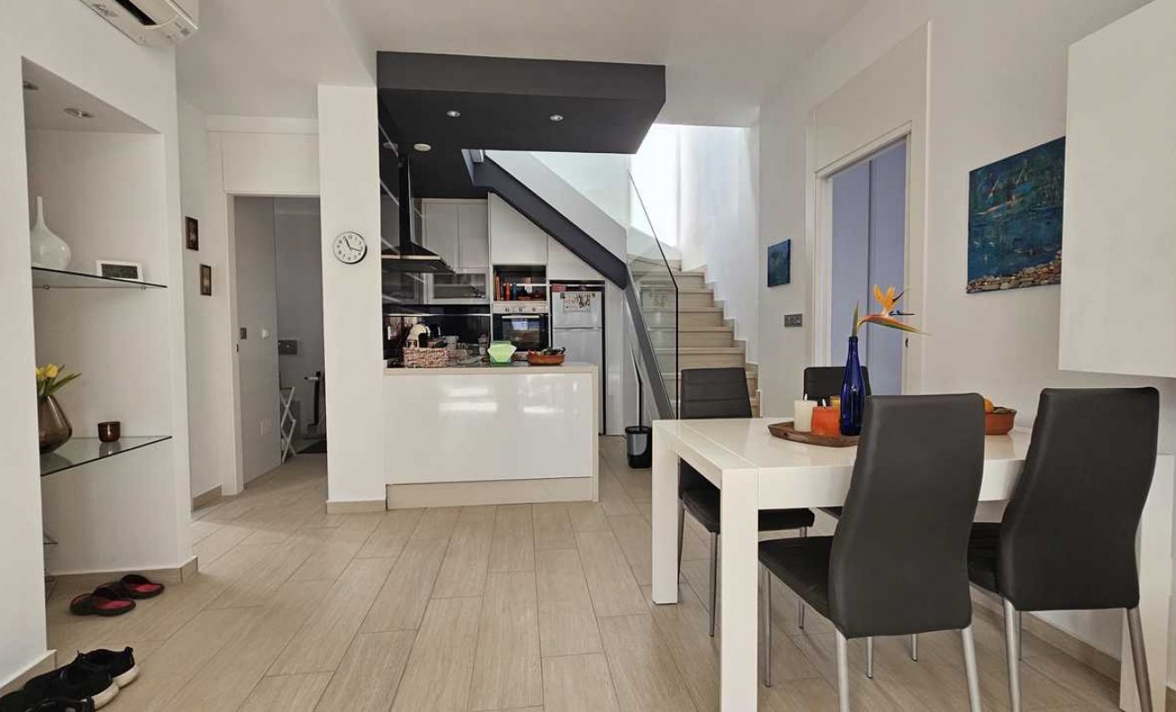 Sale - Villa - Orihuela Costa