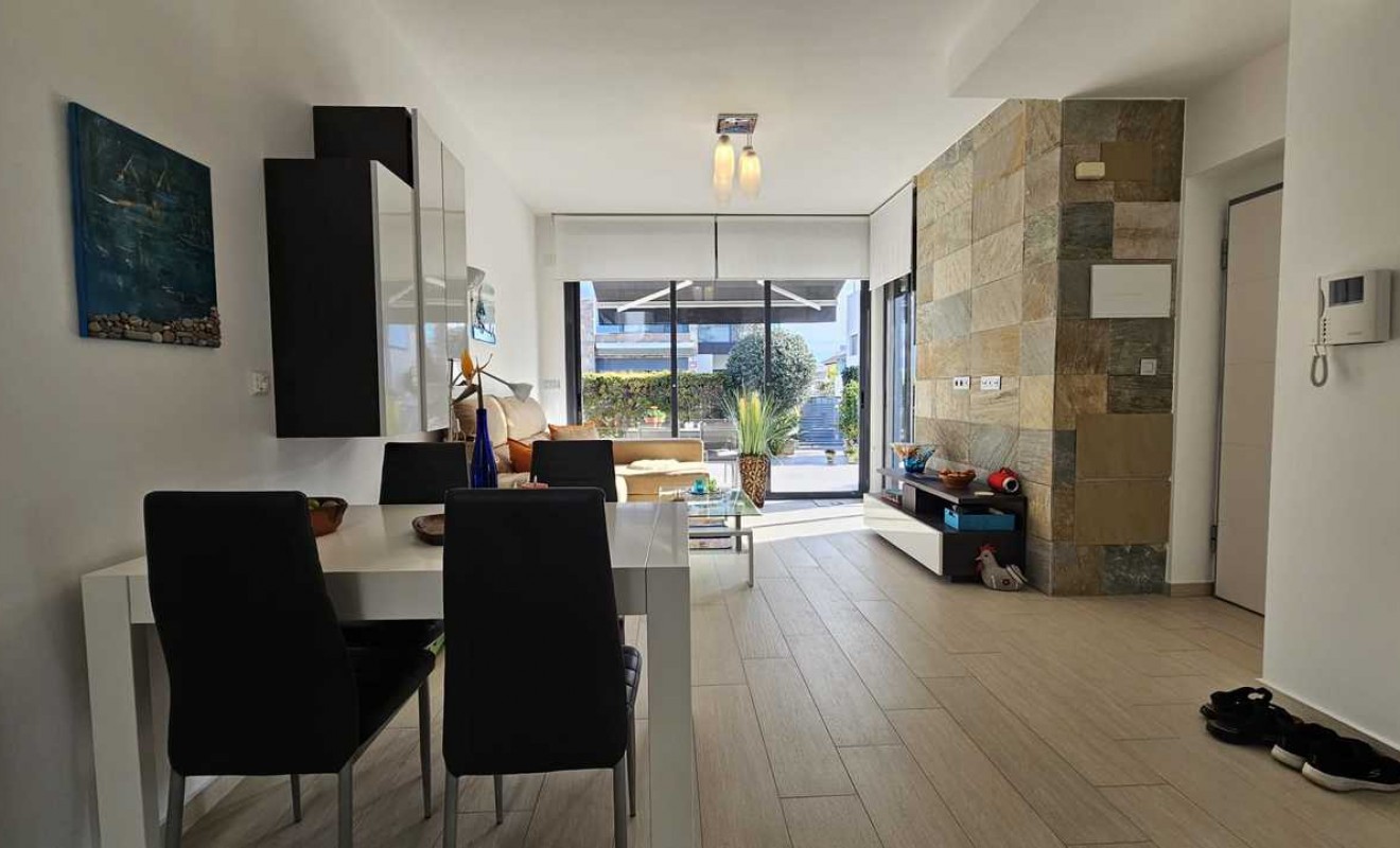 Sale - Villa - Orihuela Costa