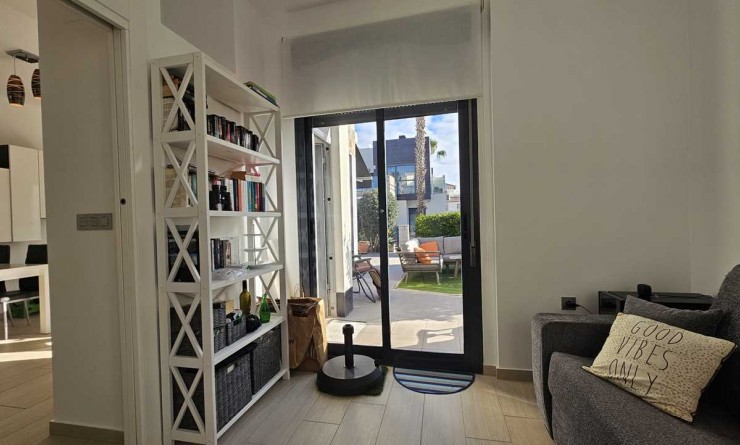 Sale - Villa - Orihuela Costa