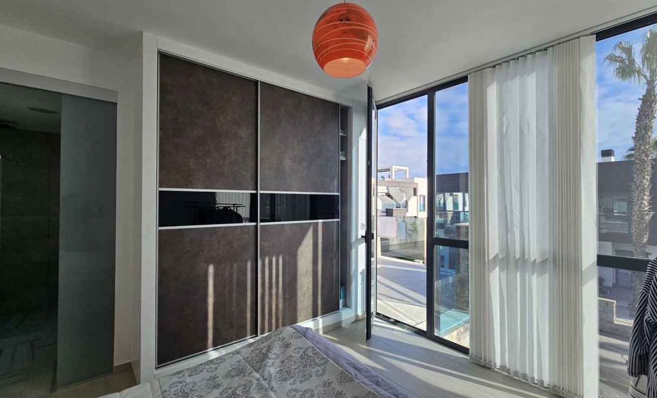 Sale - Villa - Orihuela Costa