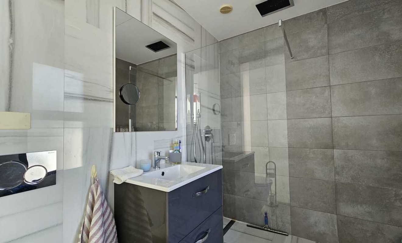 Sale - Villa - Orihuela Costa