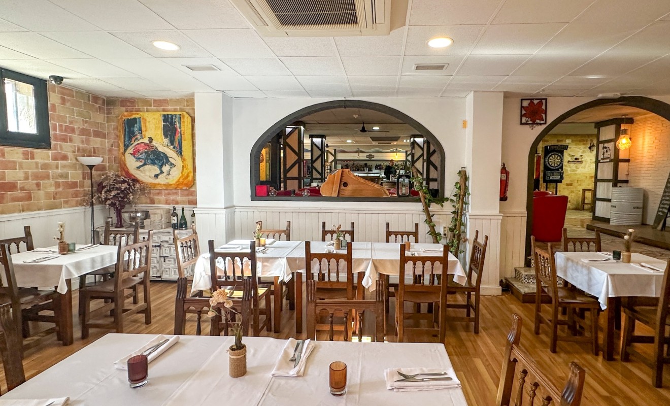 Sale - Commercial - Torrevieja - Nueva Torrevieja - Aguas Nuevas