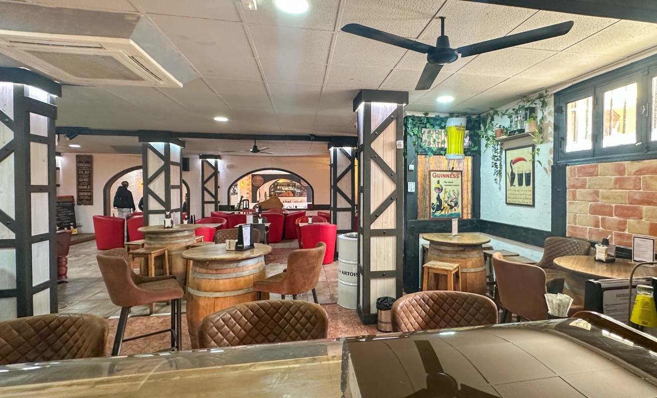 Sale - Commercial - Torrevieja - Nueva Torrevieja - Aguas Nuevas