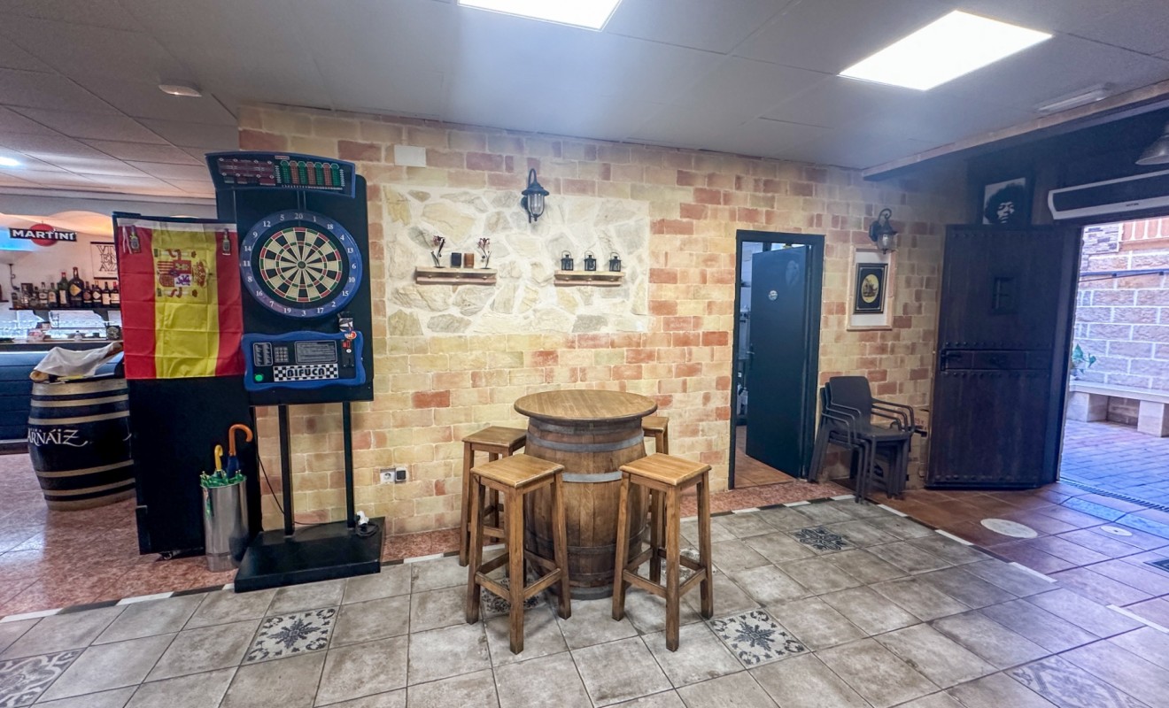 Sale - Commercial - Torrevieja - Nueva Torrevieja - Aguas Nuevas