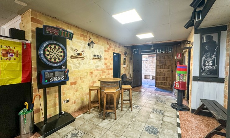 Sale - Commercial - Torrevieja - Nueva Torrevieja - Aguas Nuevas