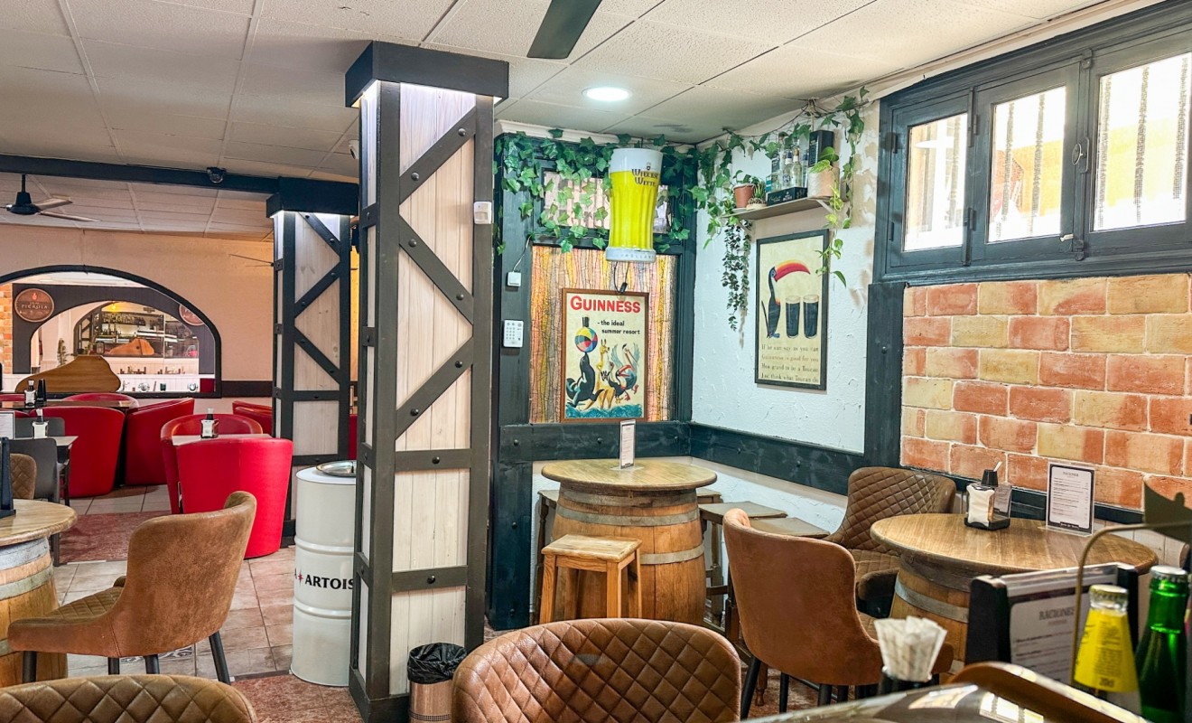 Sale - Commercial - Torrevieja - Nueva Torrevieja - Aguas Nuevas