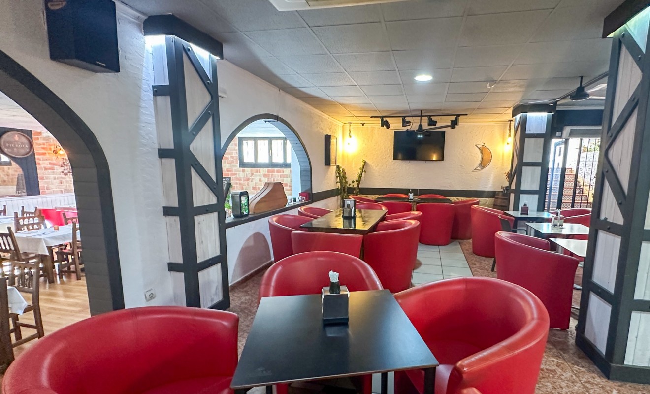 Sale - Commercial - Torrevieja - Nueva Torrevieja - Aguas Nuevas