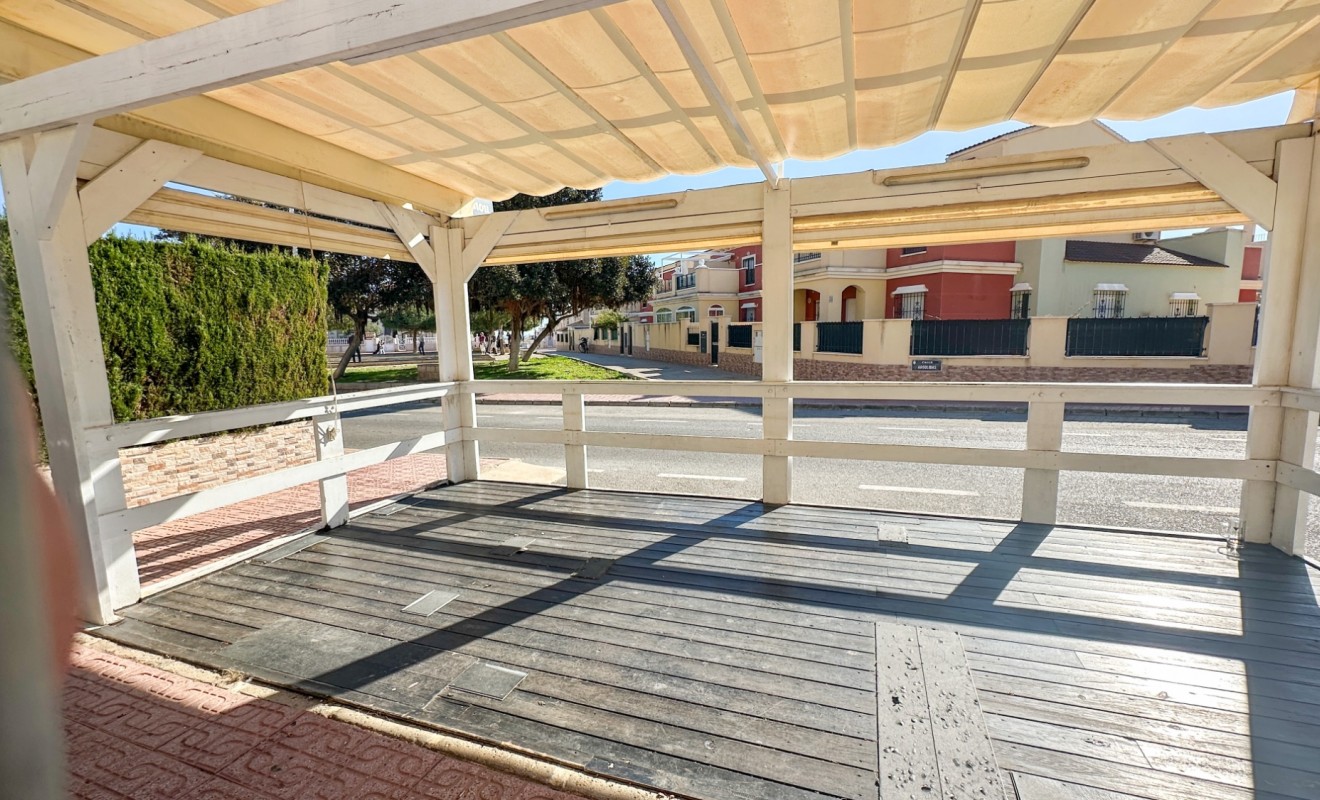 Sale - Commercial - Torrevieja - Nueva Torrevieja - Aguas Nuevas