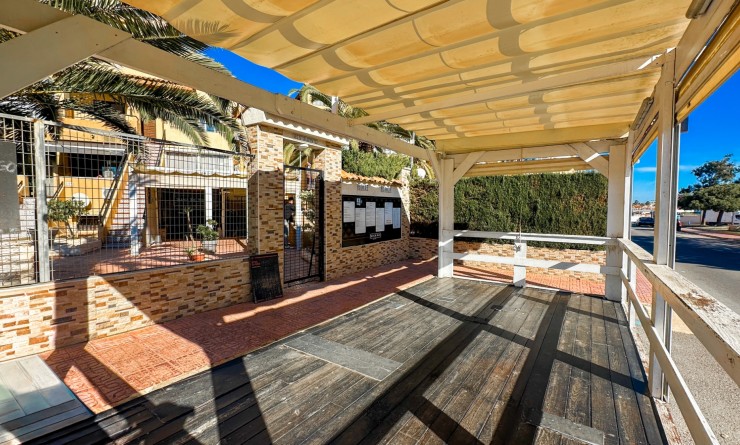 Sale - Commercial - Torrevieja - Nueva Torrevieja - Aguas Nuevas