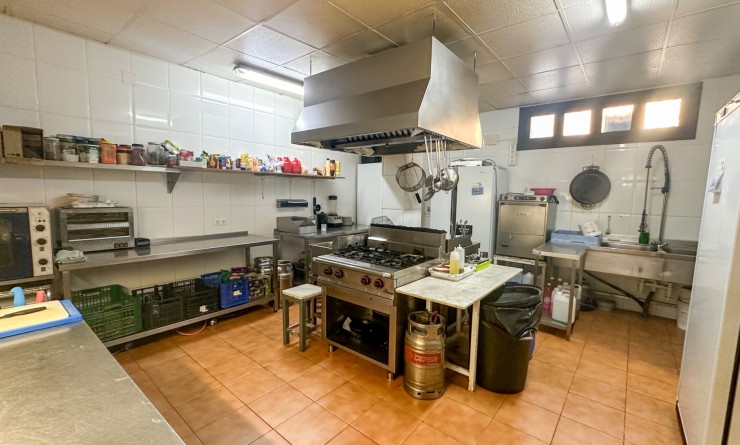 Sale - Commercial - Torrevieja - Nueva Torrevieja - Aguas Nuevas