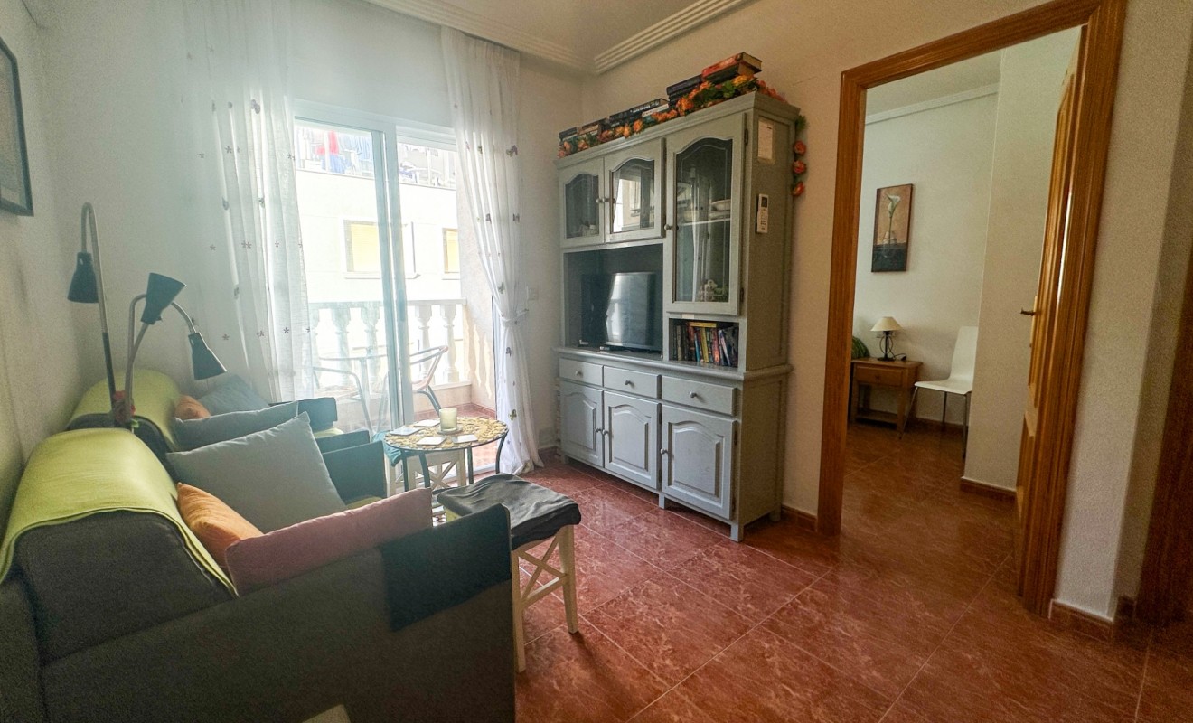 Wederverkoop - Apartment / flat - Torrevieja - Centro