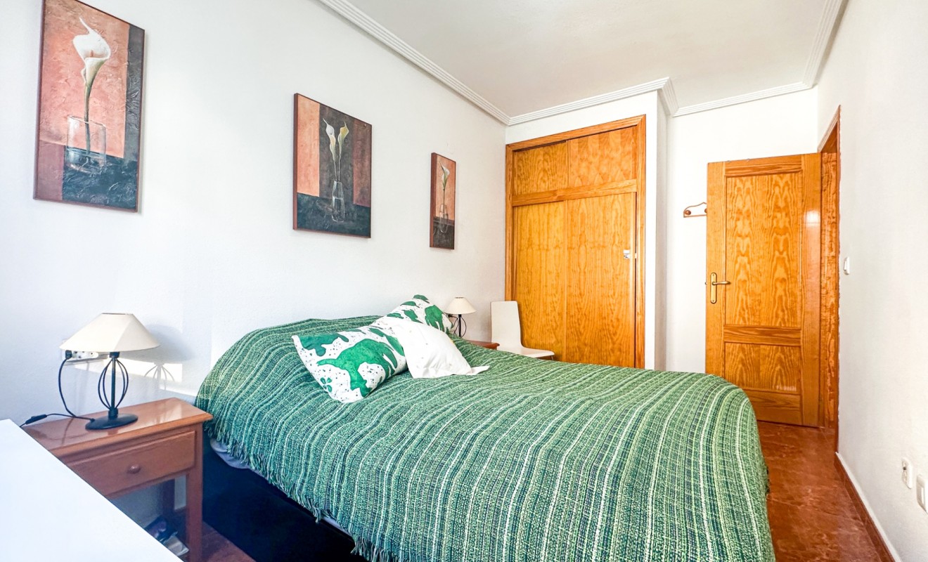 Wederverkoop - Apartment / flat - Torrevieja - Centro