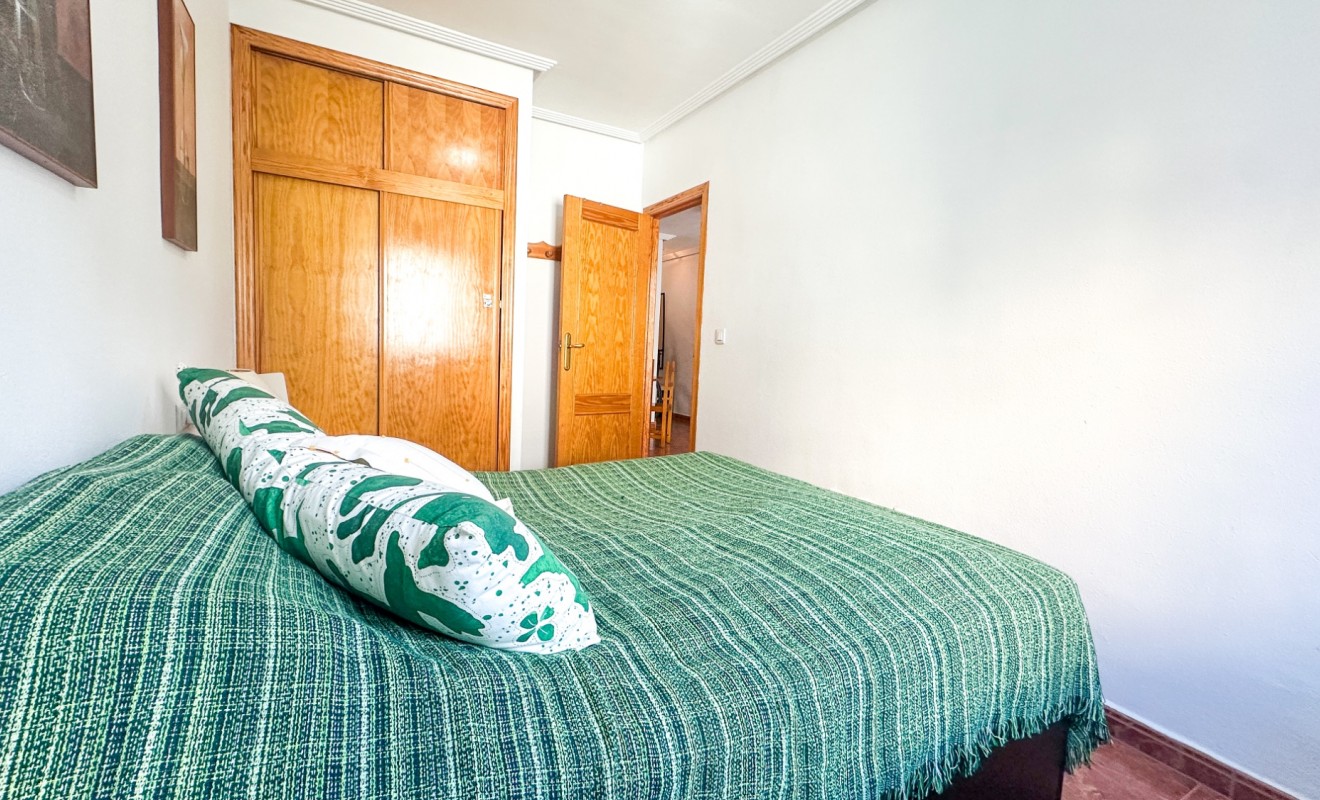 Wederverkoop - Apartment / flat - Torrevieja - Centro