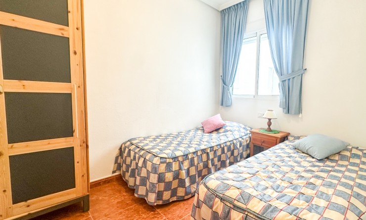 Wederverkoop - Apartment / flat - Torrevieja - Centro