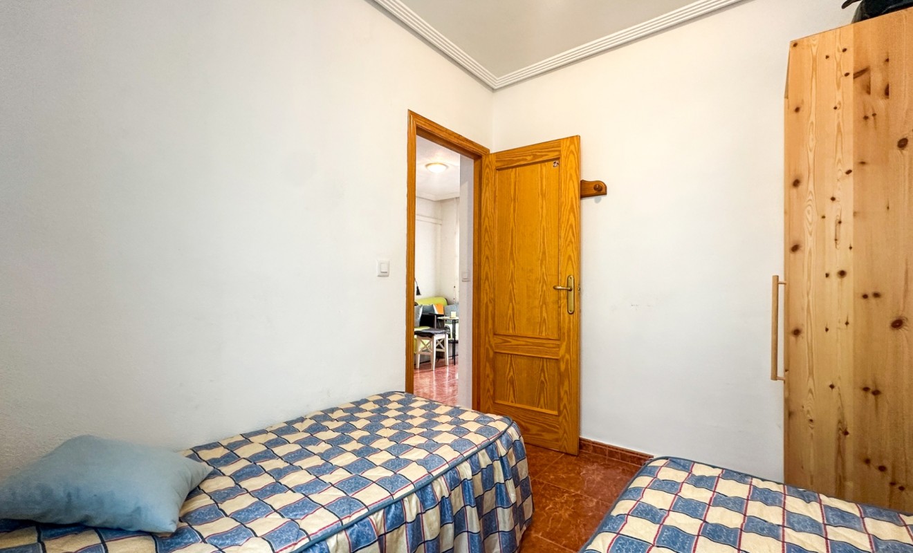 Wederverkoop - Apartment / flat - Torrevieja - Centro