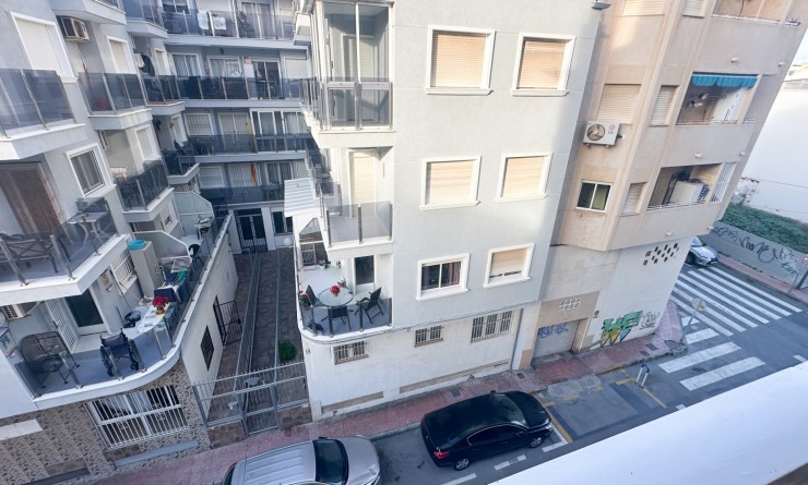 Wederverkoop - Apartment / flat - Torrevieja - Centro