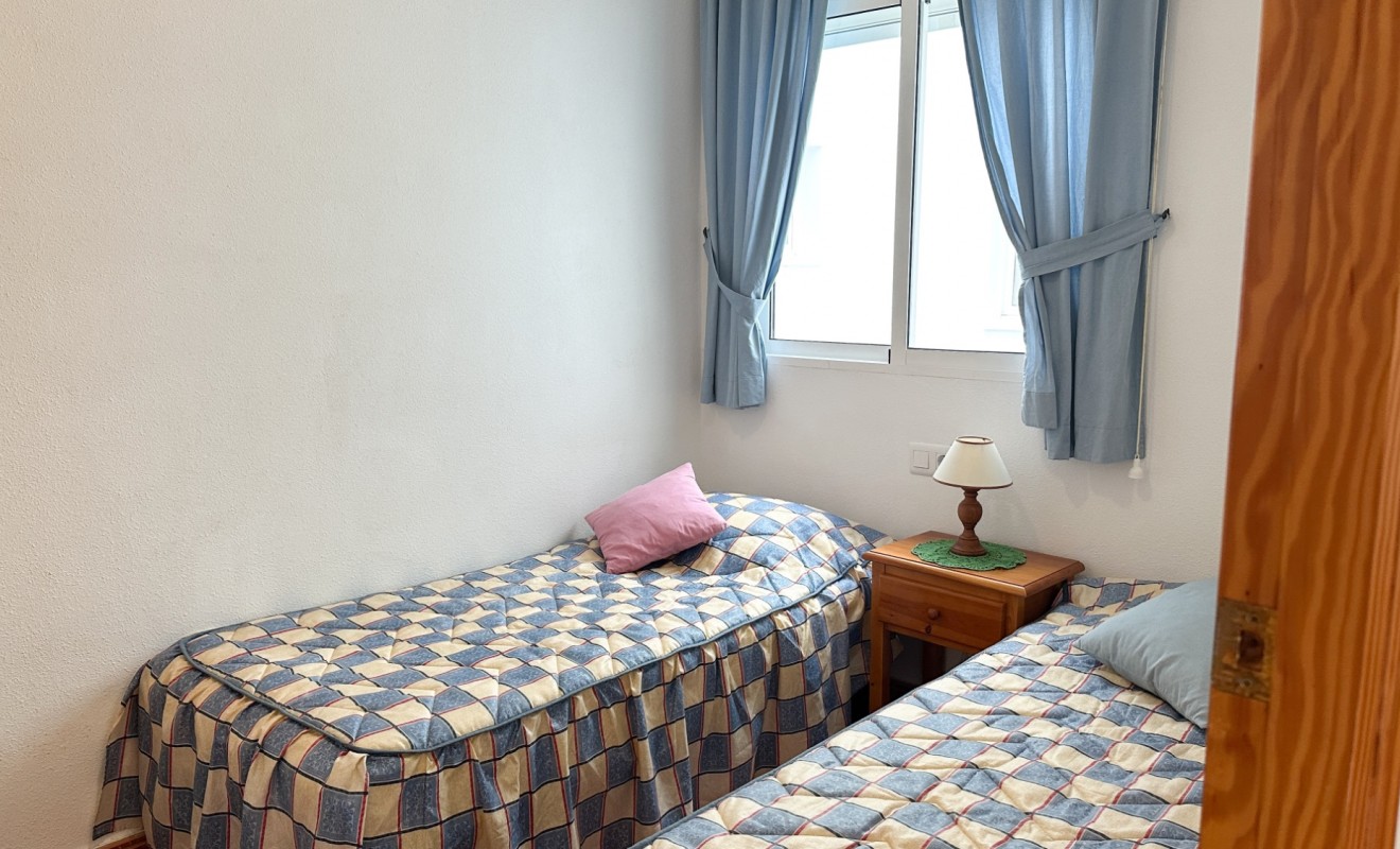 Wederverkoop - Apartment / flat - Torrevieja - Centro