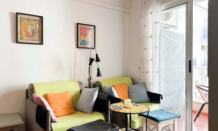 Wederverkoop - Apartment / flat - Torrevieja - Centro