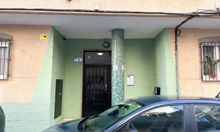 Wederverkoop - Apartment / flat - Torrevieja - Centro