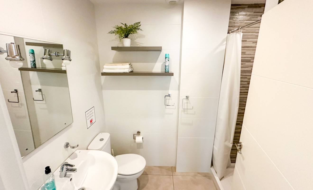 Wederverkoop - Apartment / flat - Orihuela Costa - Los Dolses