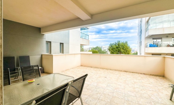 Wederverkoop - Apartment / flat - Orihuela Costa - Los Dolses